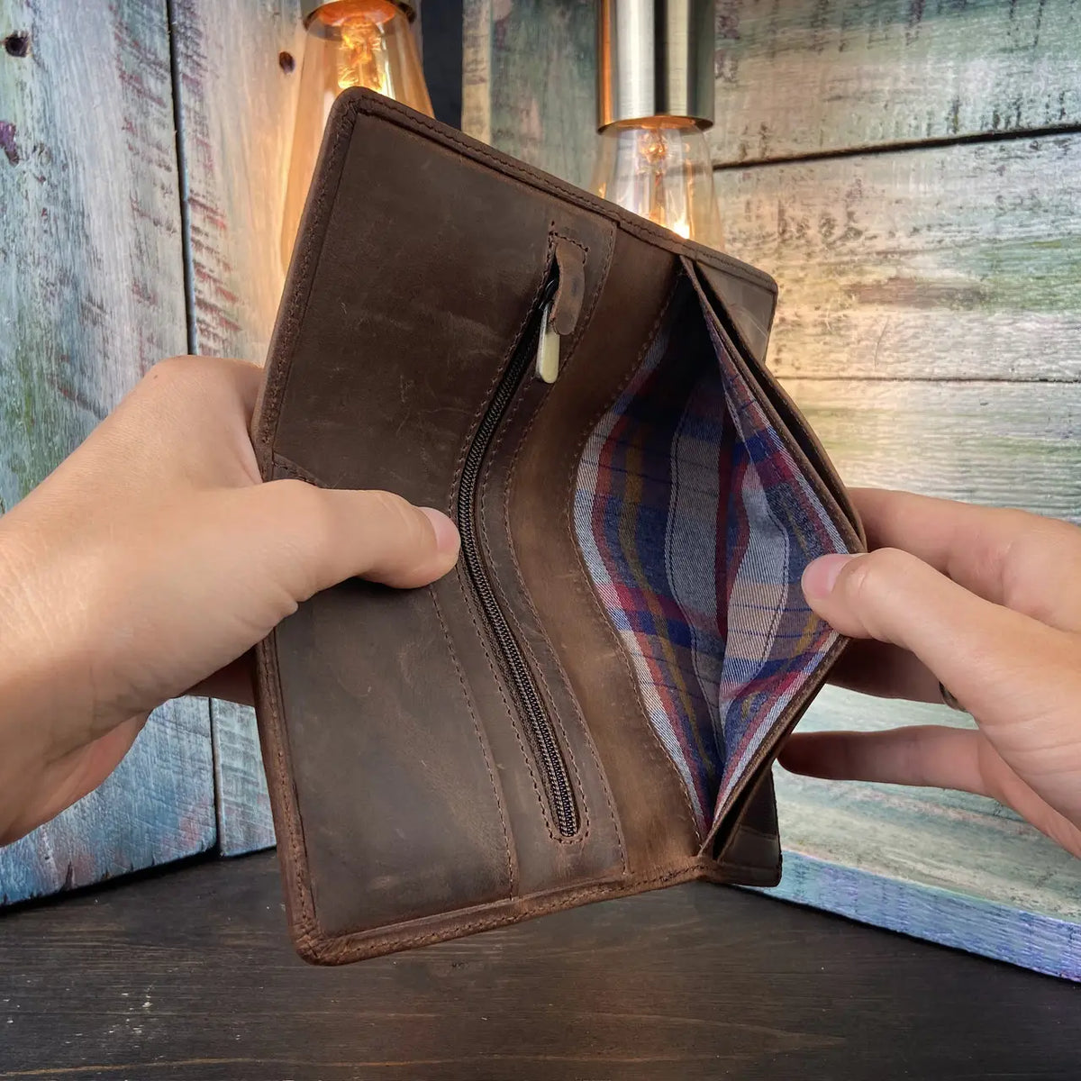 Brown Crazy Horse Leather Long Wallet – Slim Bifold for Full-Length Cash & Cards