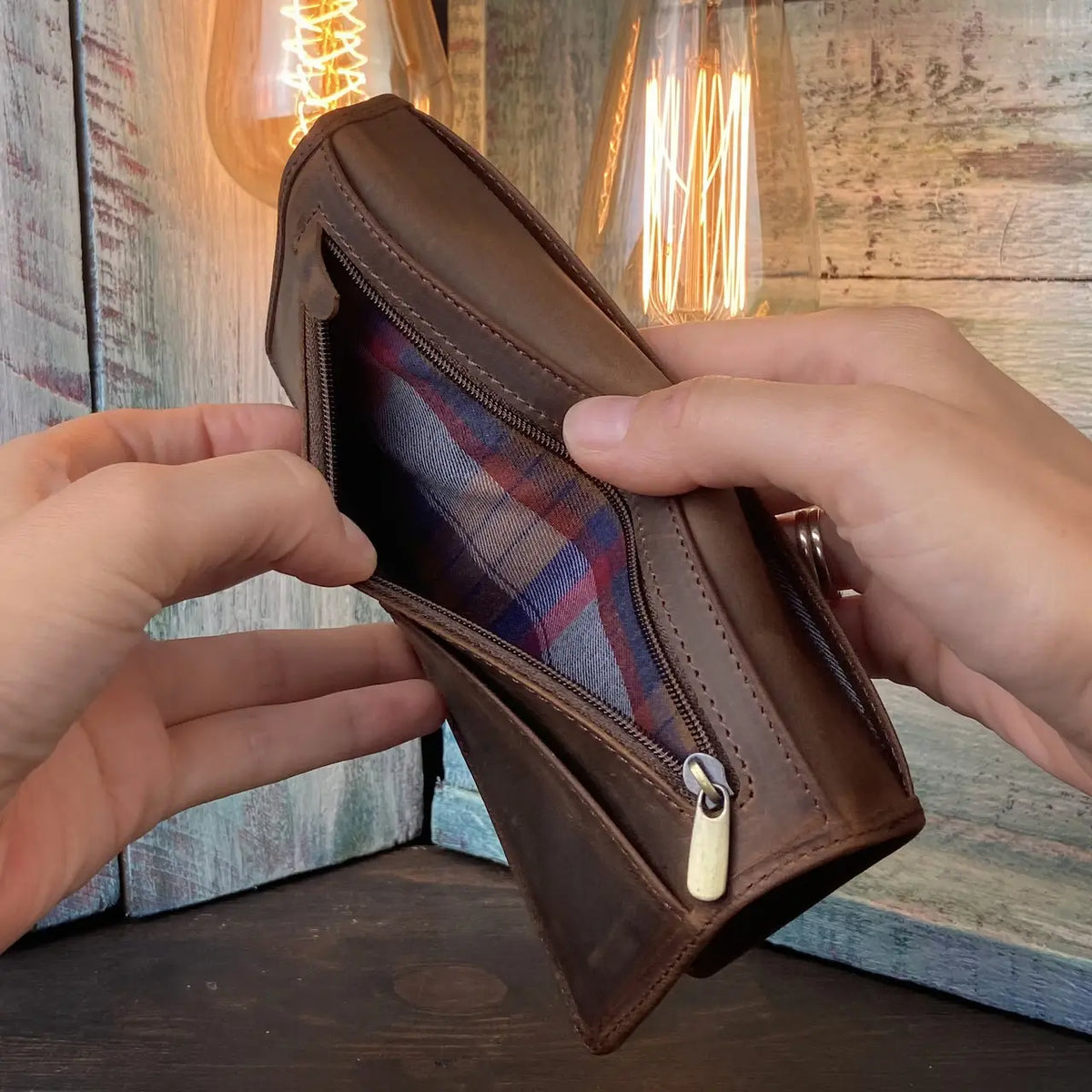 Brown Crazy Horse Leather Long Wallet – Slim Bifold for Full-Length Cash & Cards