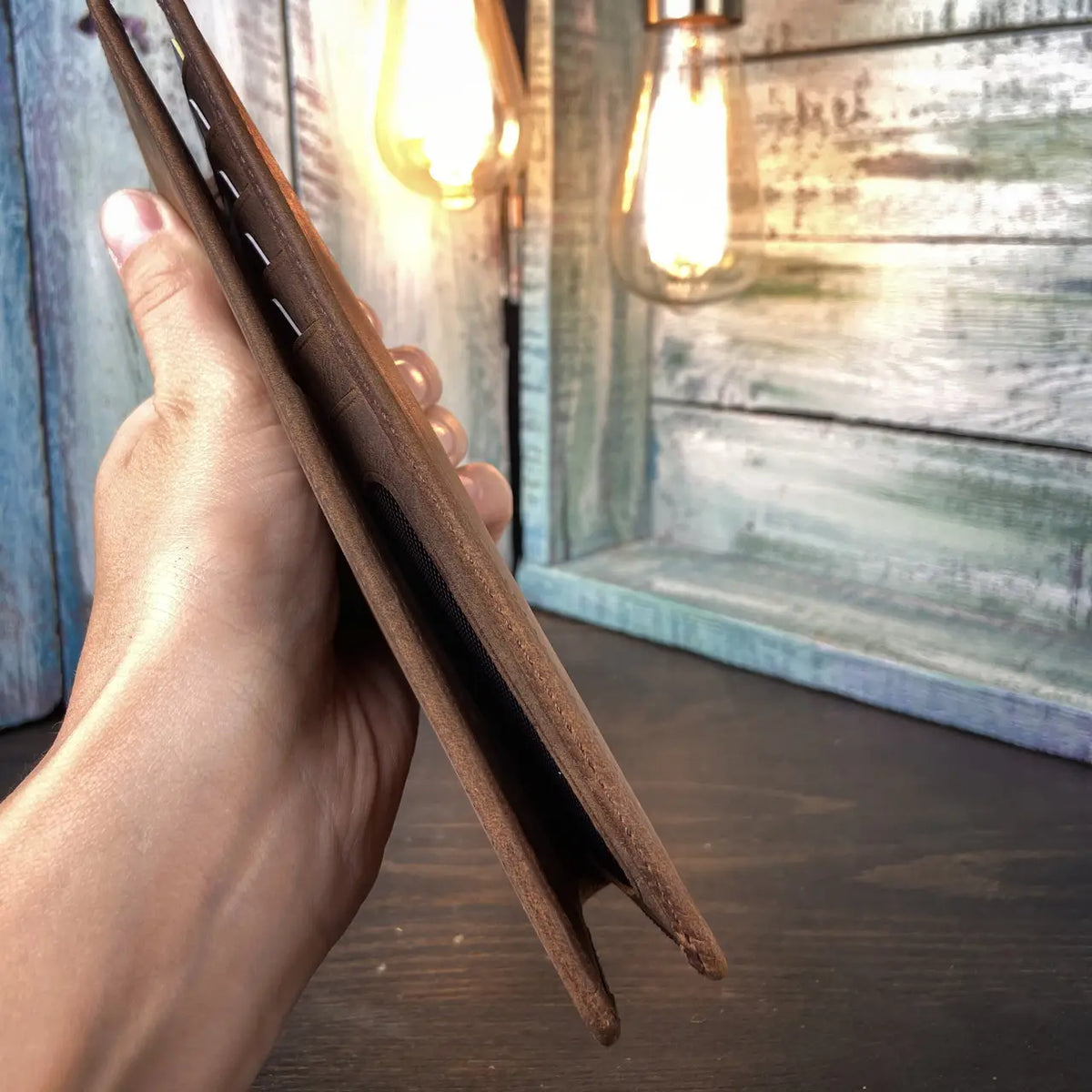 Brown Crazy Horse Leather Long Wallet – Slim Bifold for Full-Length Cash & Cards