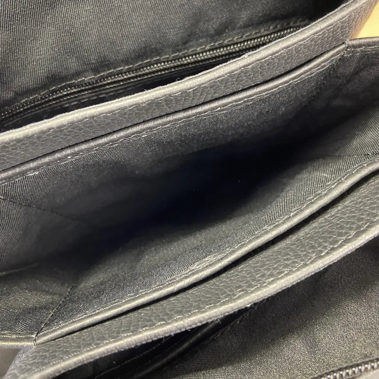 Men’s Black Flotar Leather Shoulder Bag – Multi-Compartment Messenger Bag