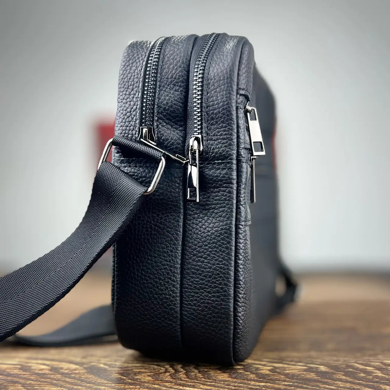 Men’s Genuine Flotar Leather Crossbody Bag – Black