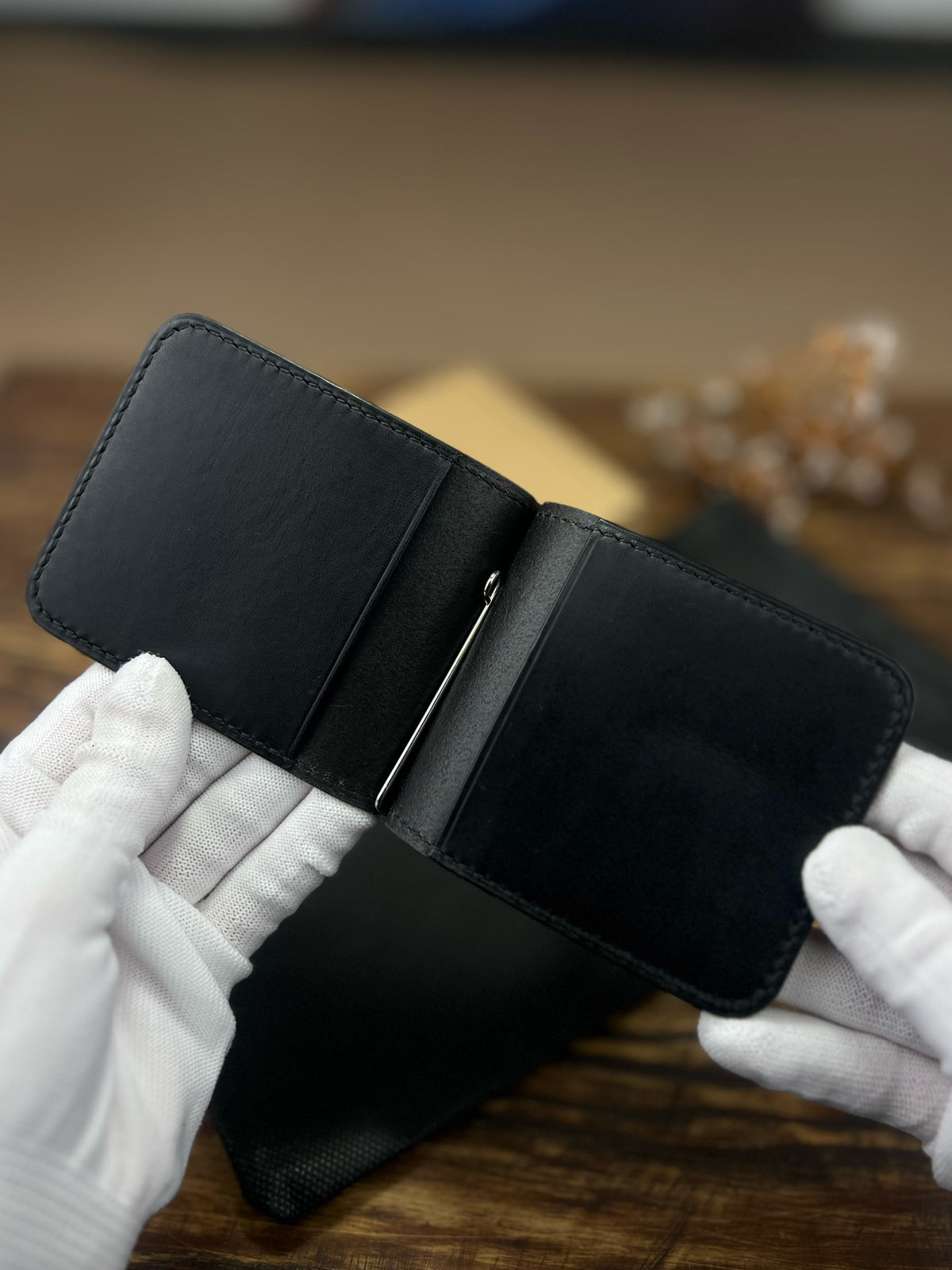 1-of-1 Hand-Painted Scrooge McDuck Leather Money Clip – Slim Wallet
