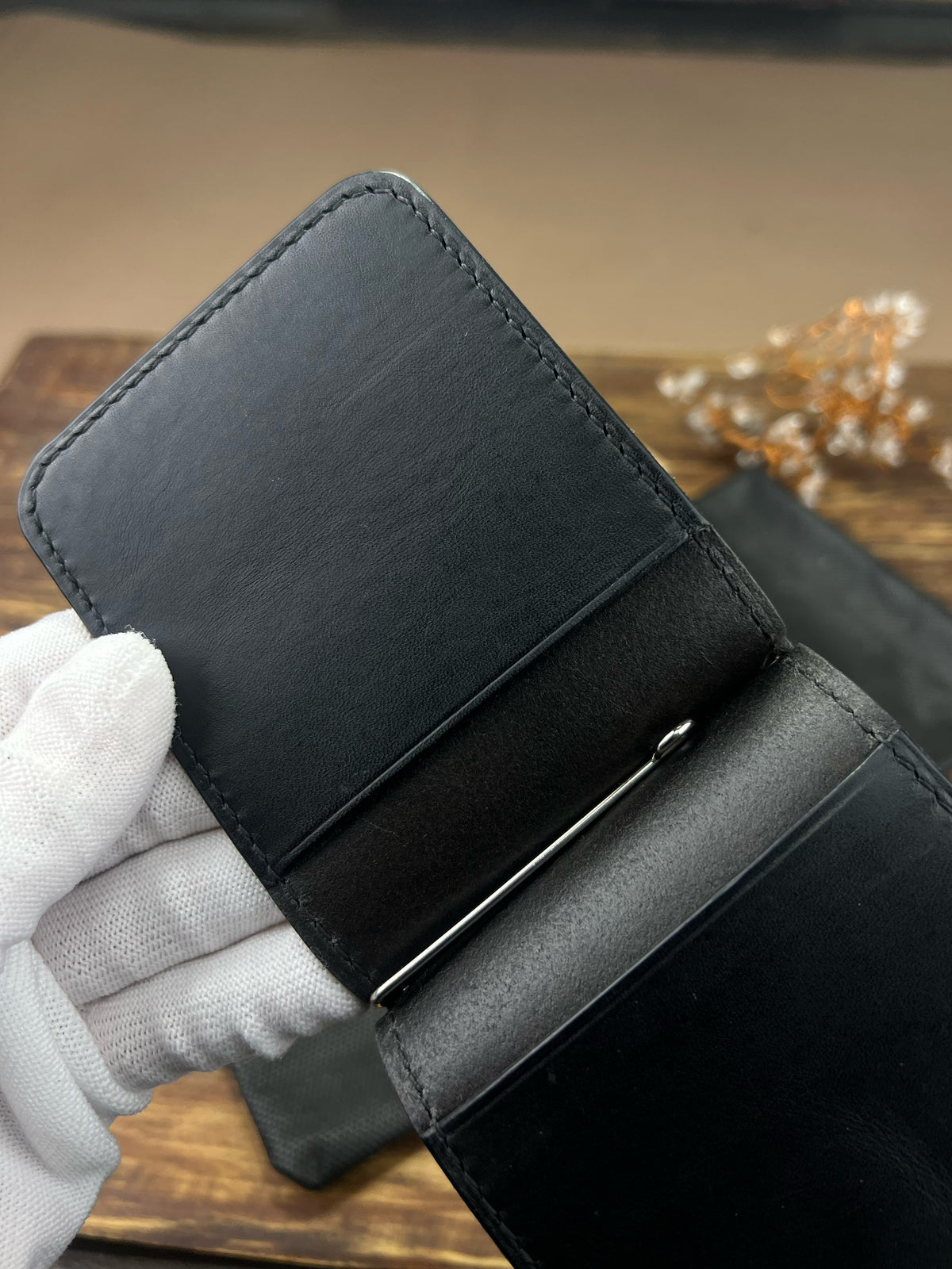 1-of-1 Hand-Painted Scrooge McDuck Leather Money Clip – Slim Wallet